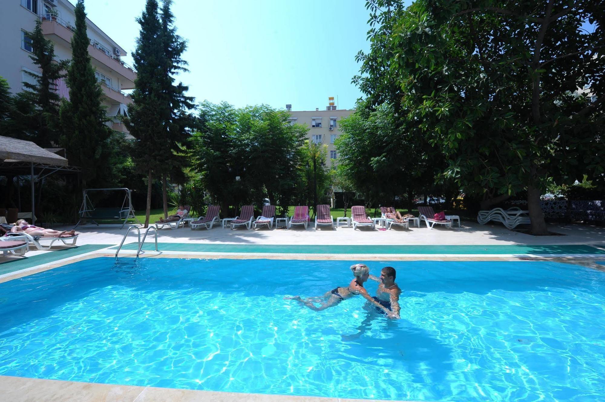 Suite Laguna Otel Antalia Esterno foto